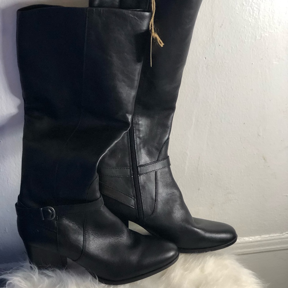 Boot - Picture 4 of 4